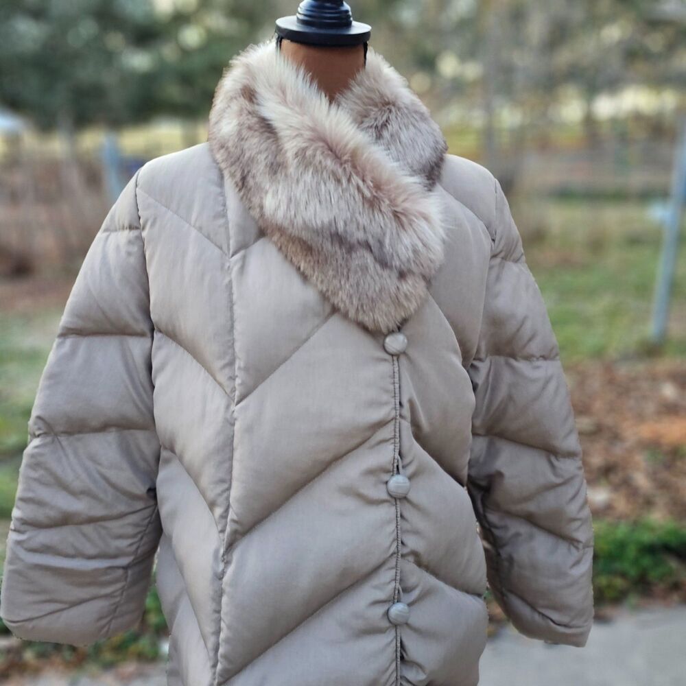 Bill Blass Puffer Down Coat For Women Fur Collar Size 10 - Picture 5 of 12